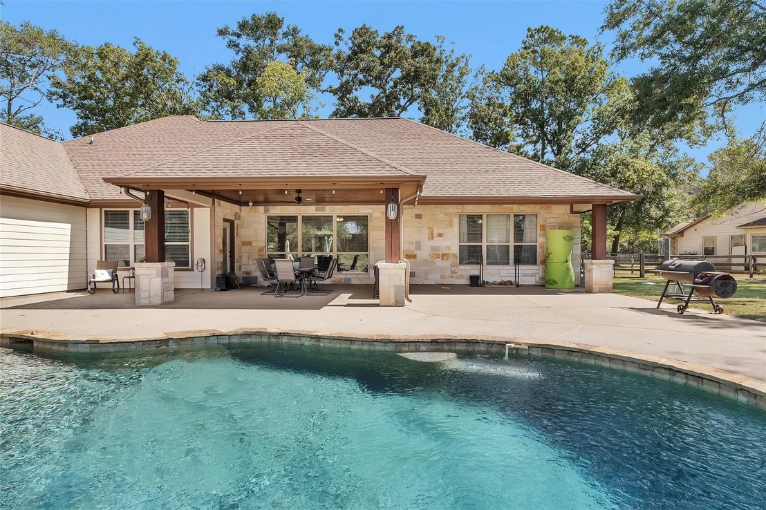 Photo of 11498 Oak Springs Drive