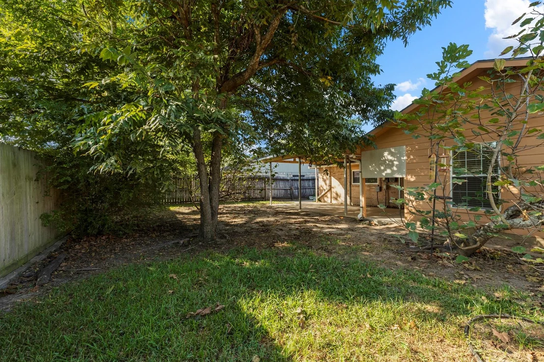 Photo of 23826 Lestergate Drive