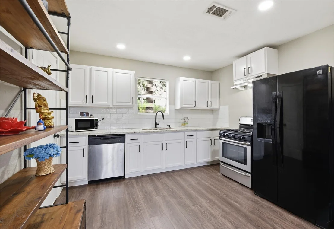 Photo of 2217 Creston Drive