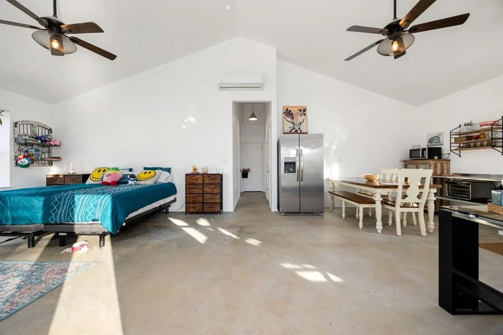 Photo of 33180 Wright Road