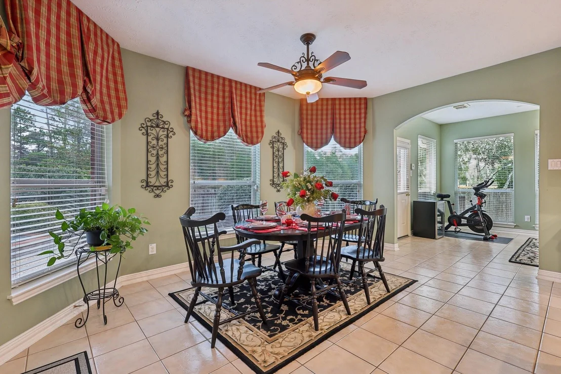 Photo of 182 N Hazelcrest Circle