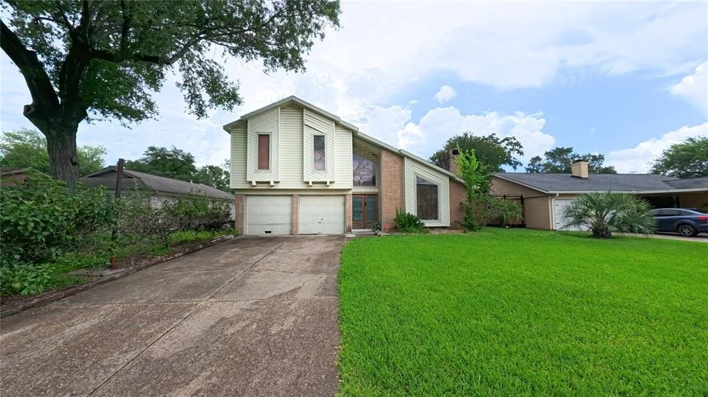 Photo of 251 Holyhead Drive