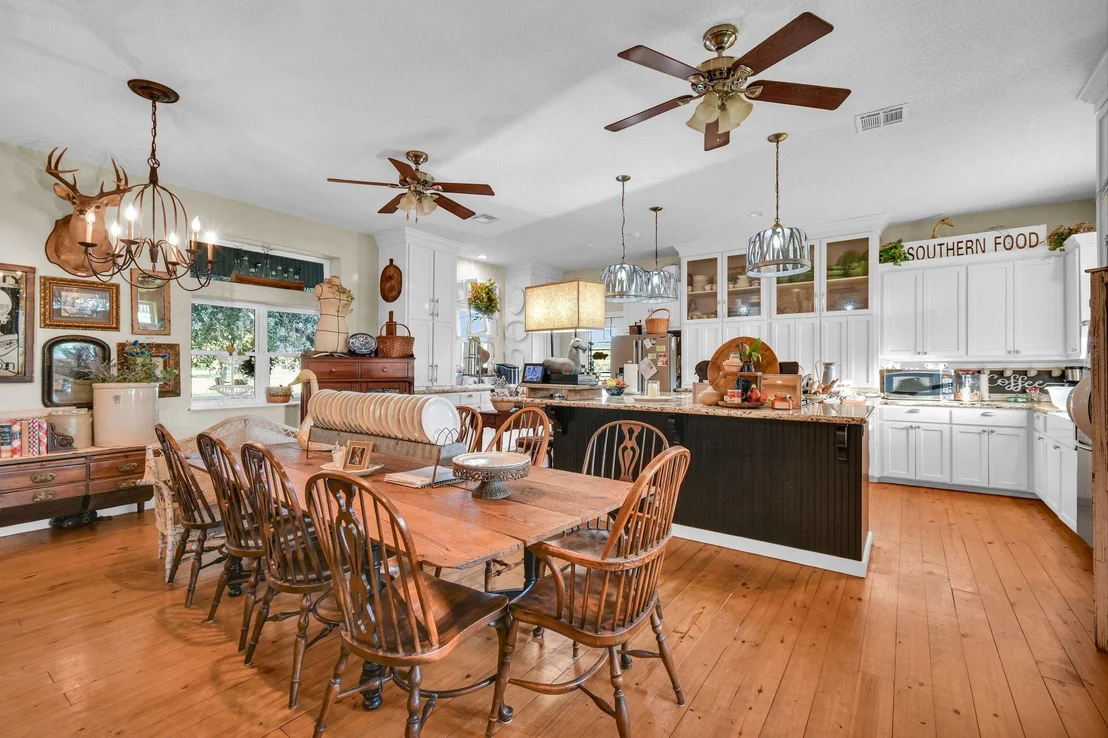 Photo of 817 County Road 432