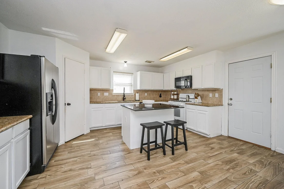 Photo of 2534 Halstead Drive