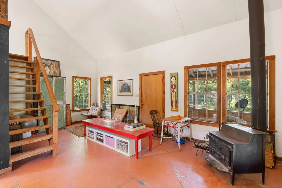 Photo of 1301 Private Road 3591
