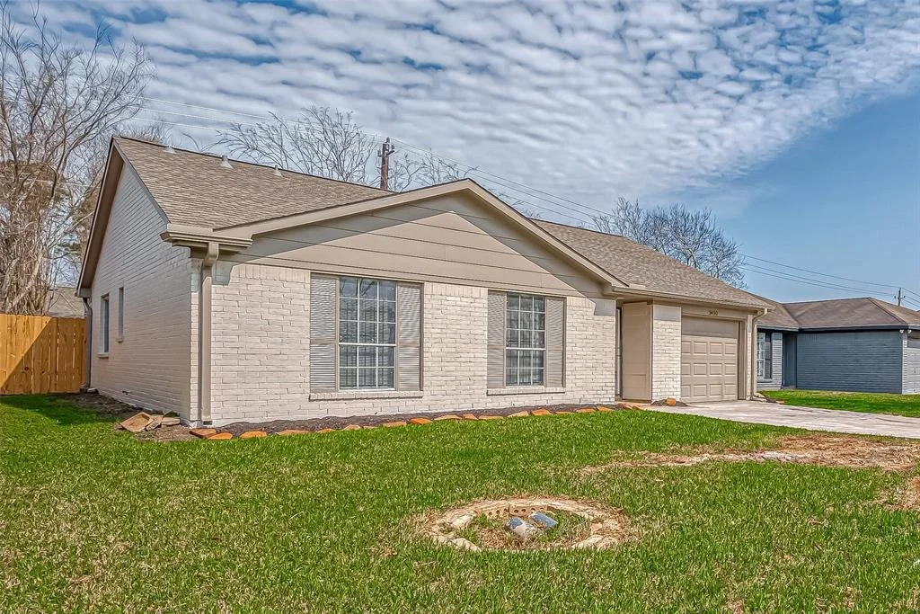 Photo of 3430 Tidewater Drive