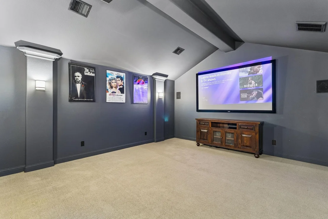 Photo of 14 Woodglade Way