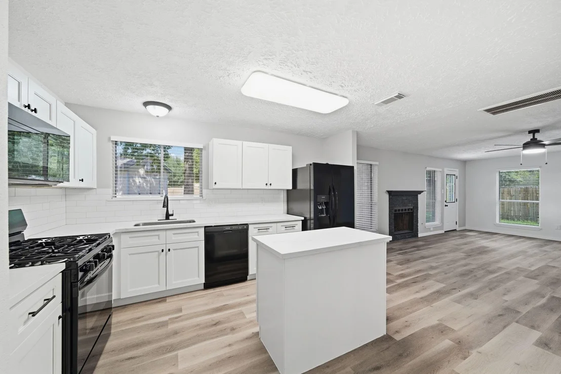Photo of 7410 Wood Bluff Boulevard