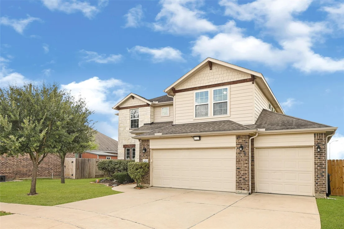 Photo of 16202 Tyler Reach Drive