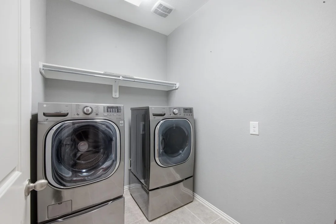 Photo of 27971 Arden Trail