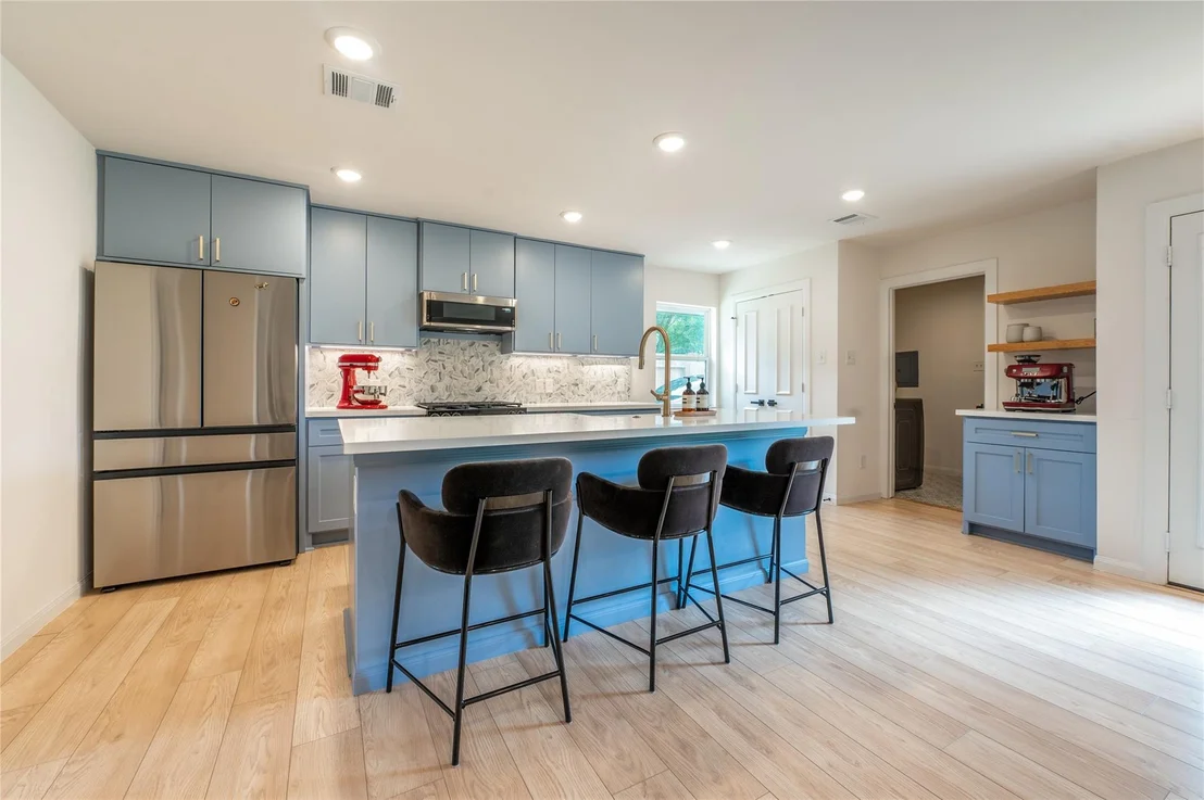 Photo of 1218 Shadeland Drive