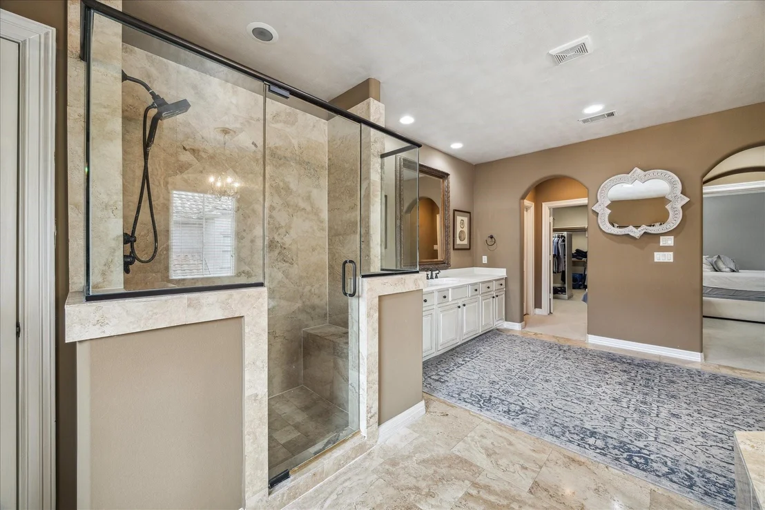 Photo of 2727 Stuart Manor