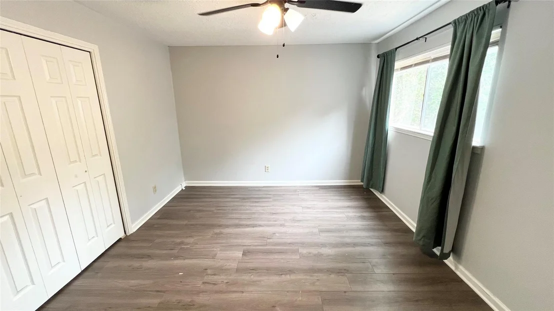 Photo of 803 Glen Hollow Drive