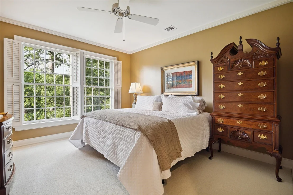 Photo of 3971 Inverness Drive