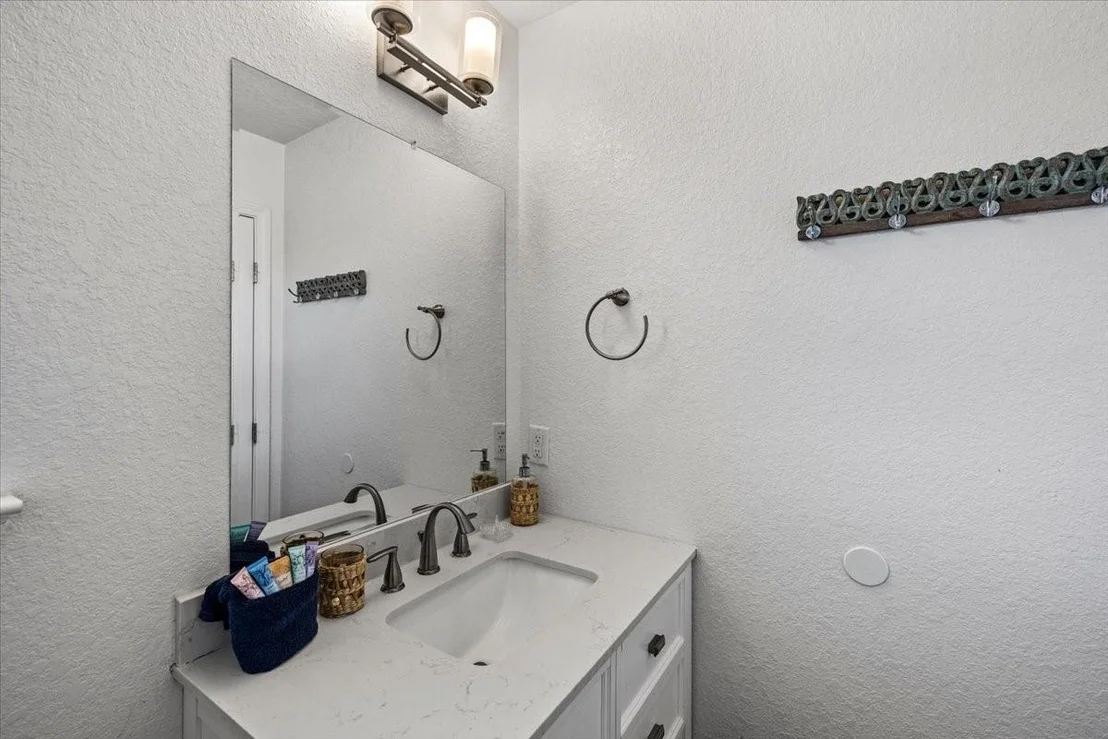 Photo of 2927 Blue Water Highway