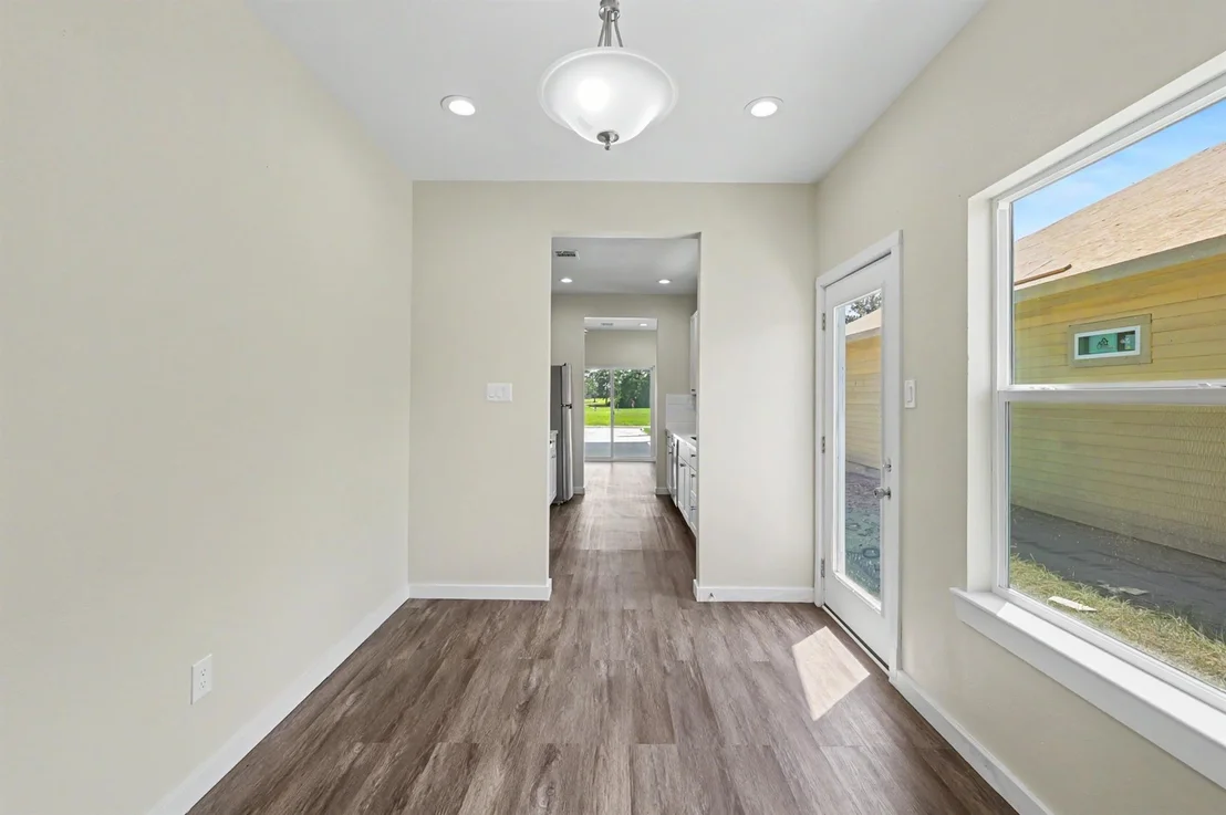 Photo of 50 Westlake West