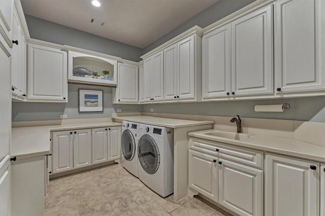 Photo of 66 S Player Manor Circle