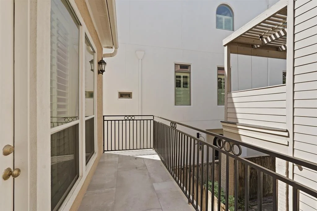 Photo of 307 Reinerman Street