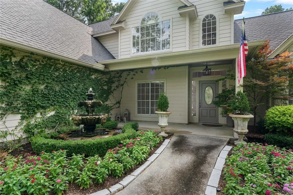 Photo of 32430 Edgewater Drive
