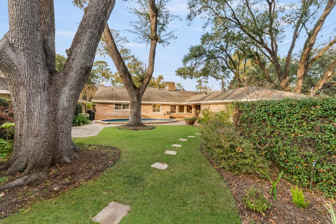 Photo of 10203 Green Tree Road
