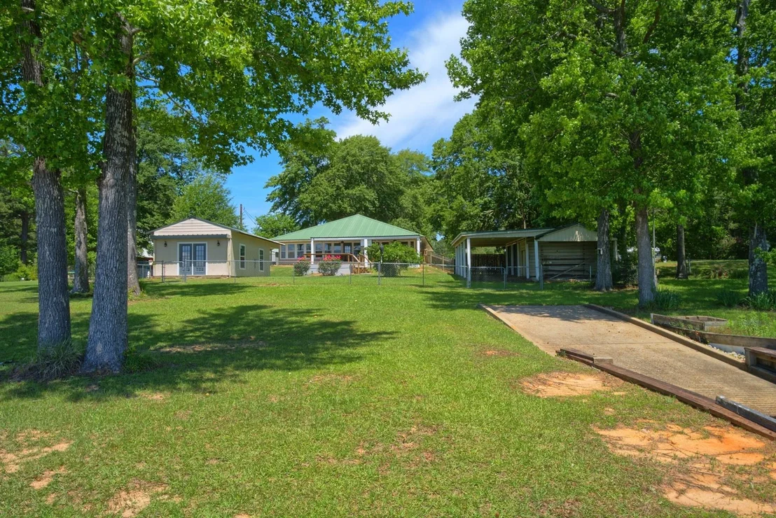 Photo of 10040 Hwy 87 S S
