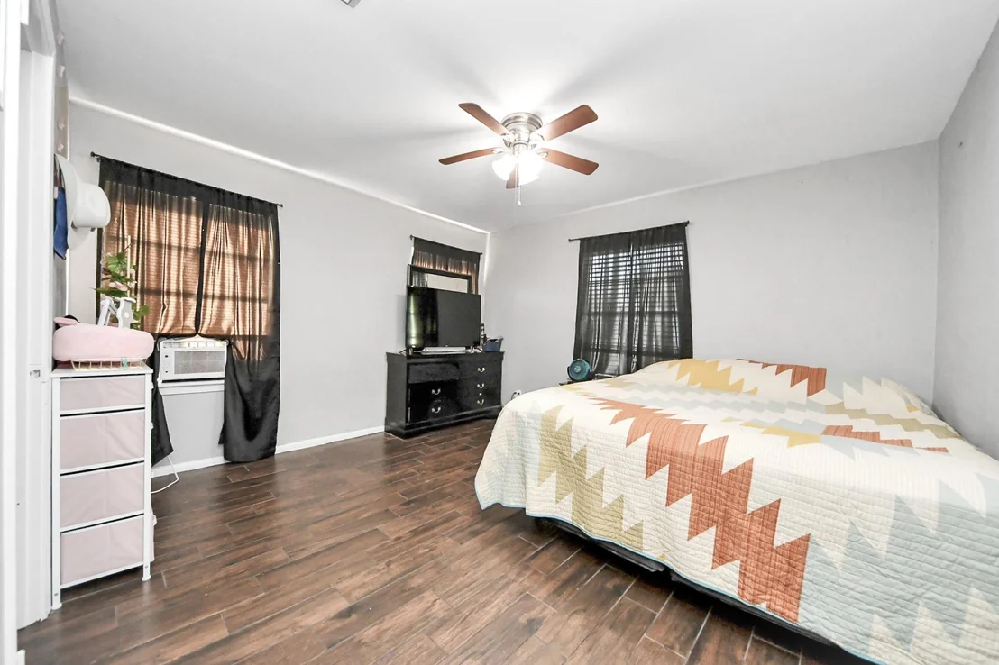 Photo of 805 Armor Avenue