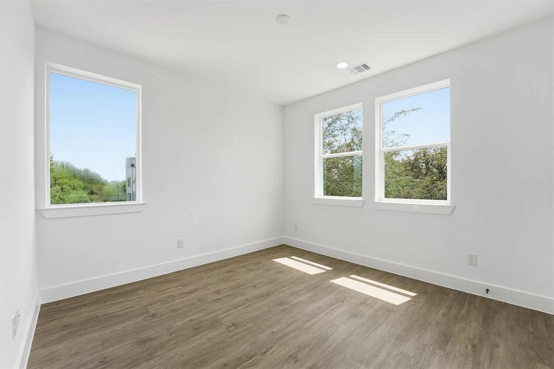 Photo of 3612 Bastrop Street
