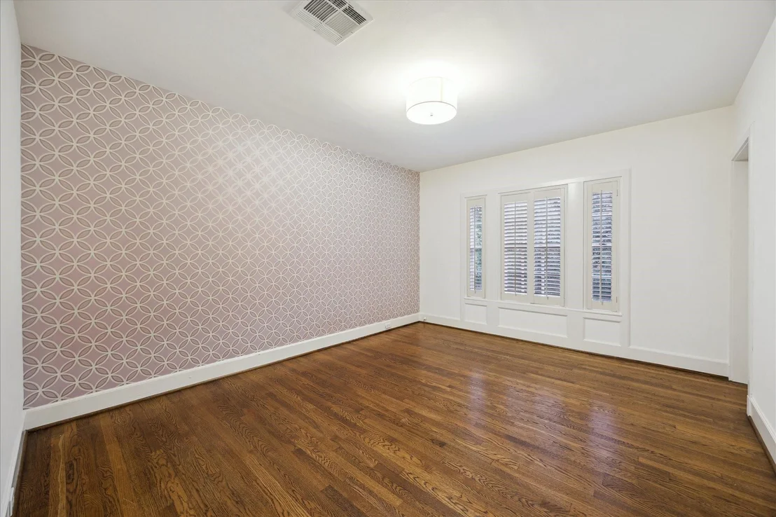 Photo of 2233 Pelham Drive