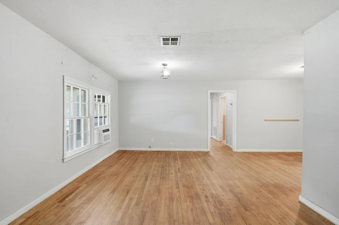 Photo of 304 Baker Drive