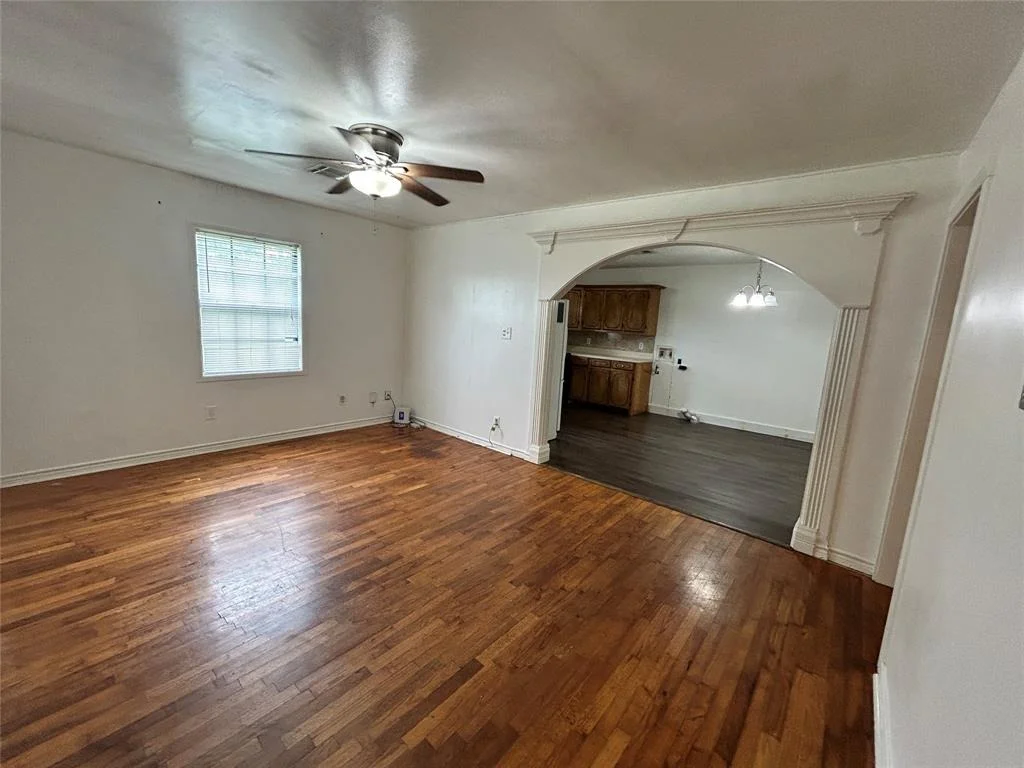 Photo of 1802 N Avenue Q