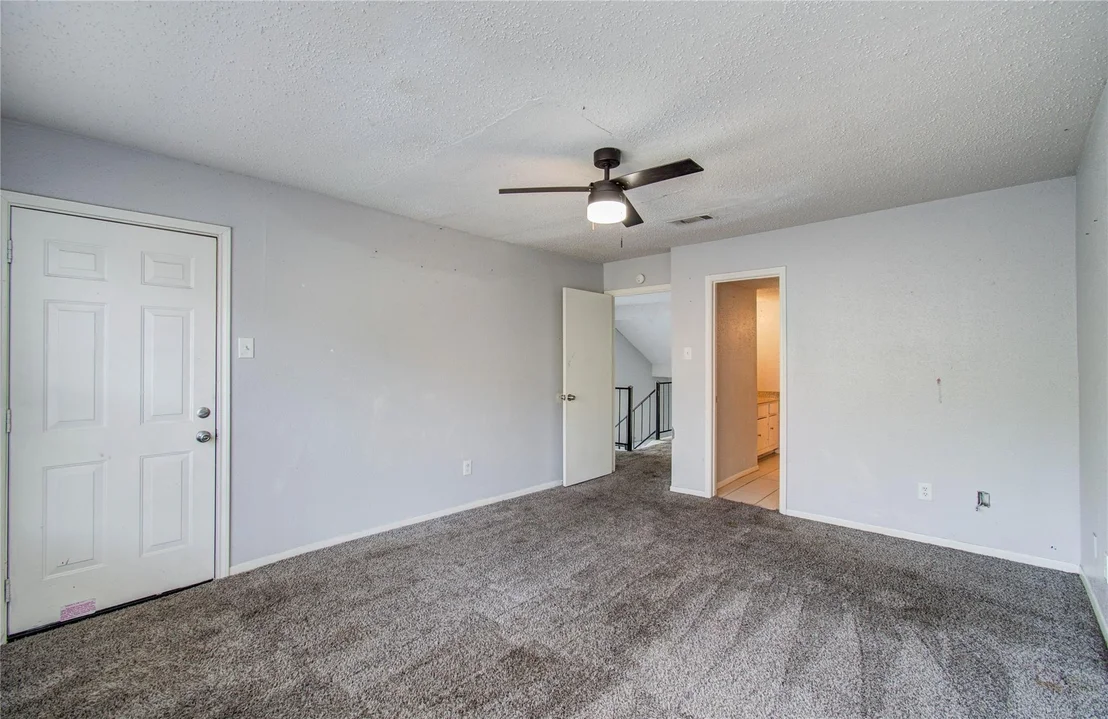 Photo of Unit D at 5618 Easthampton Drive