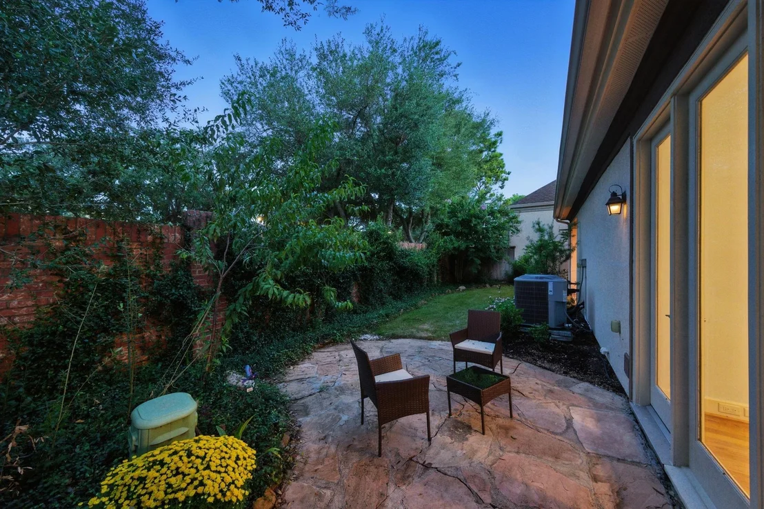 Photo of 2714 Stuart Manor