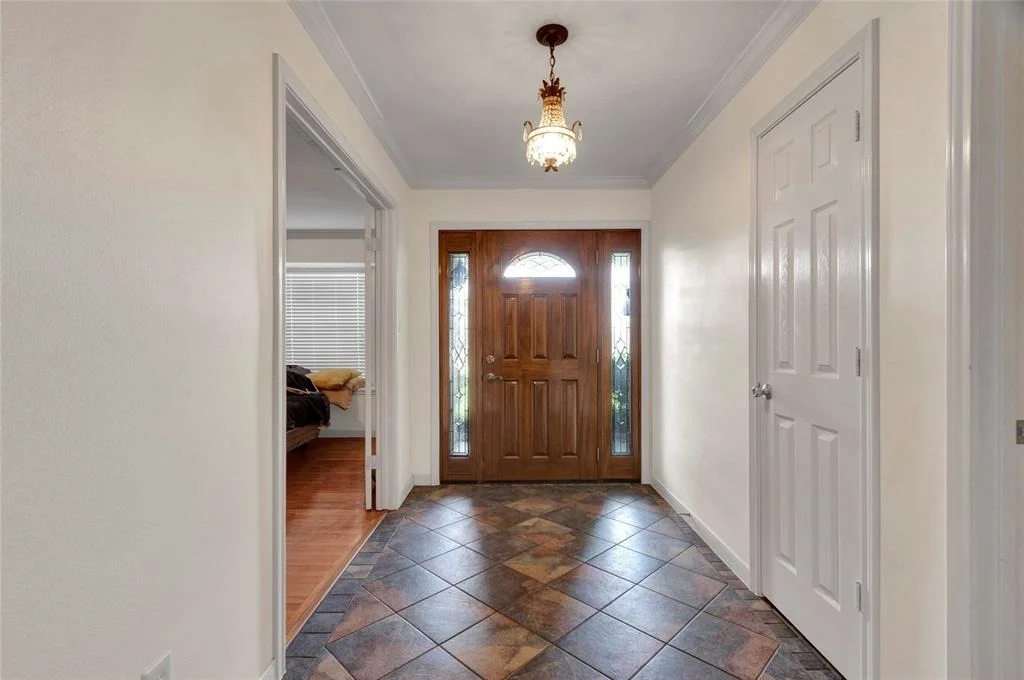 Photo of 2010 Oceanview Drive