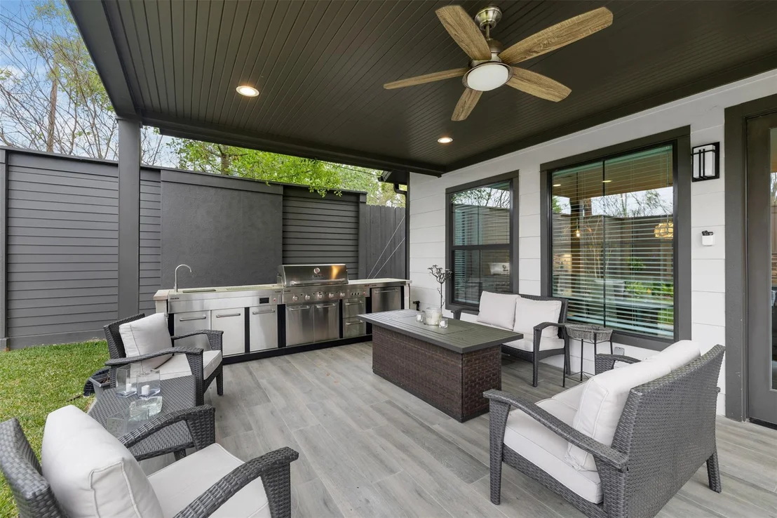 Photo of 2928 Suffolk Drive