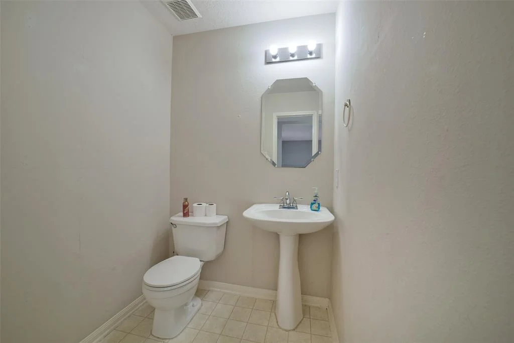 Photo of 7015 Jasmine Trail