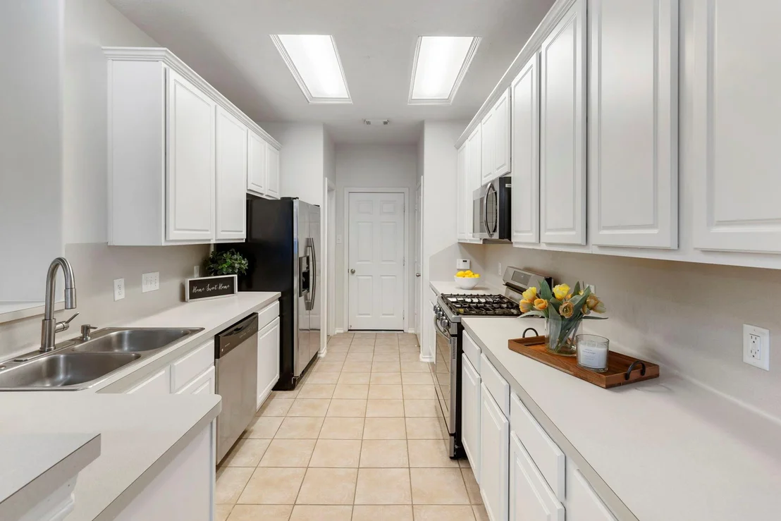 Photo of 215 W Stedhill Loop