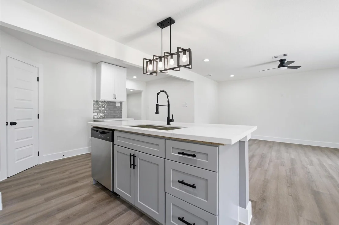 Photo of 5123 Willow Glen Drive