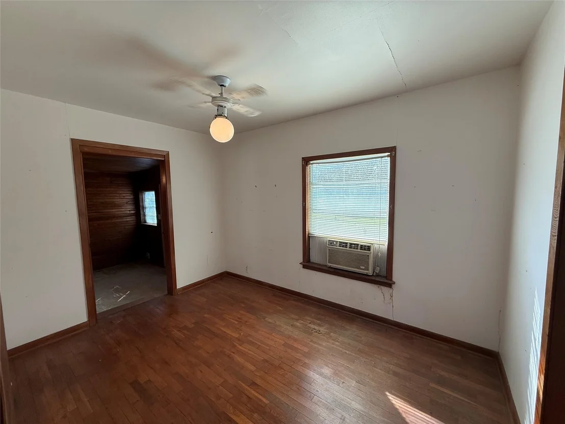 Photo of 303 5th Street