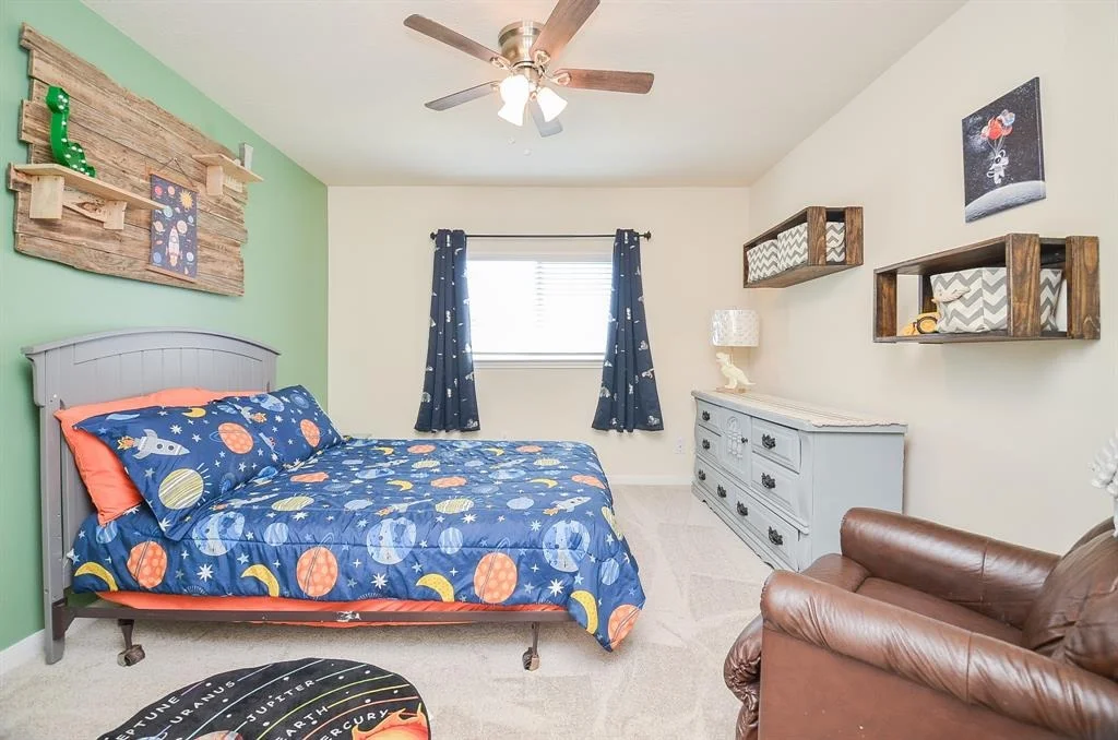 Photo of 6102 Pine Lakes Drive