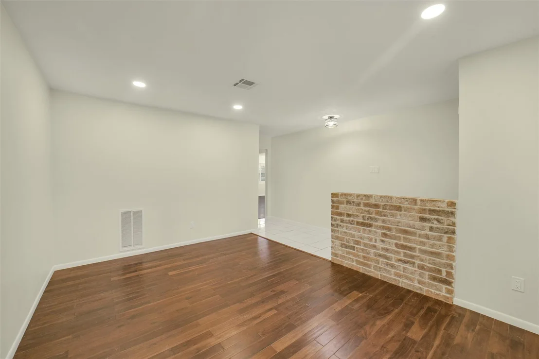 Photo of 12307 Waldemar Drive