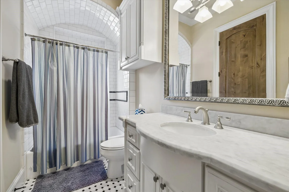 Photo of 107 Willowend Drive