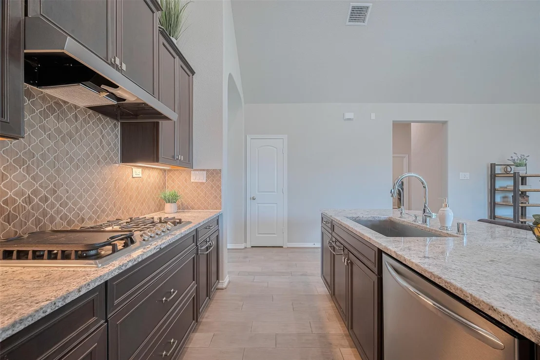 Photo of 28110 Long Mill Lane