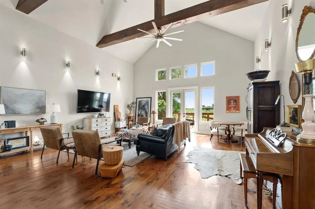 Photo of 36605 Hondo Road