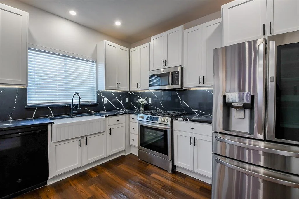 Photo of 15822 Land View Drive