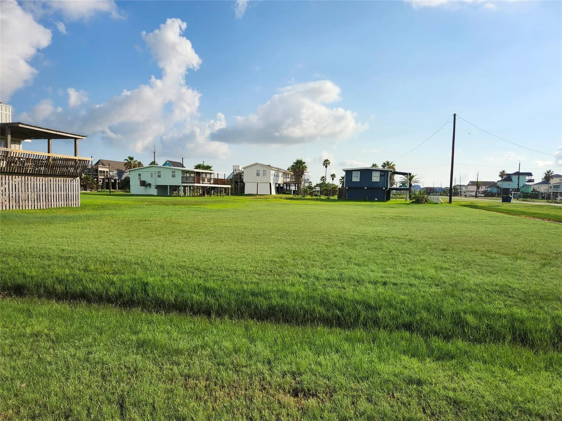 Photo of 522 Surf Drive