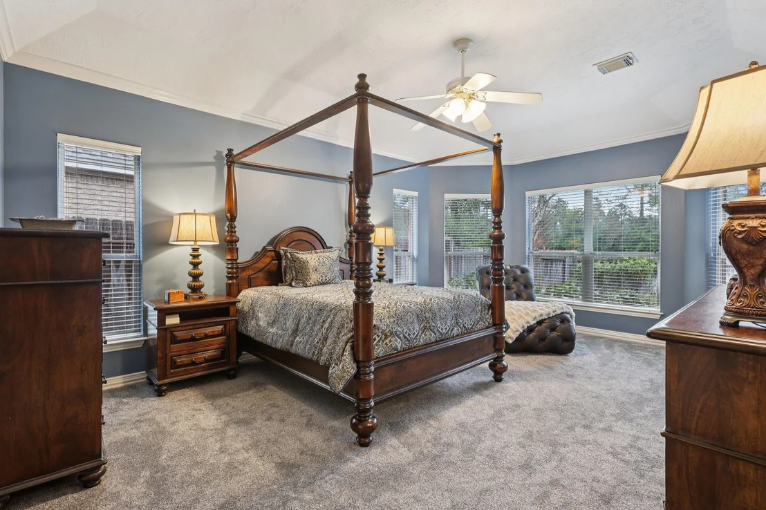 Photo of 182 N Hazelcrest Circle