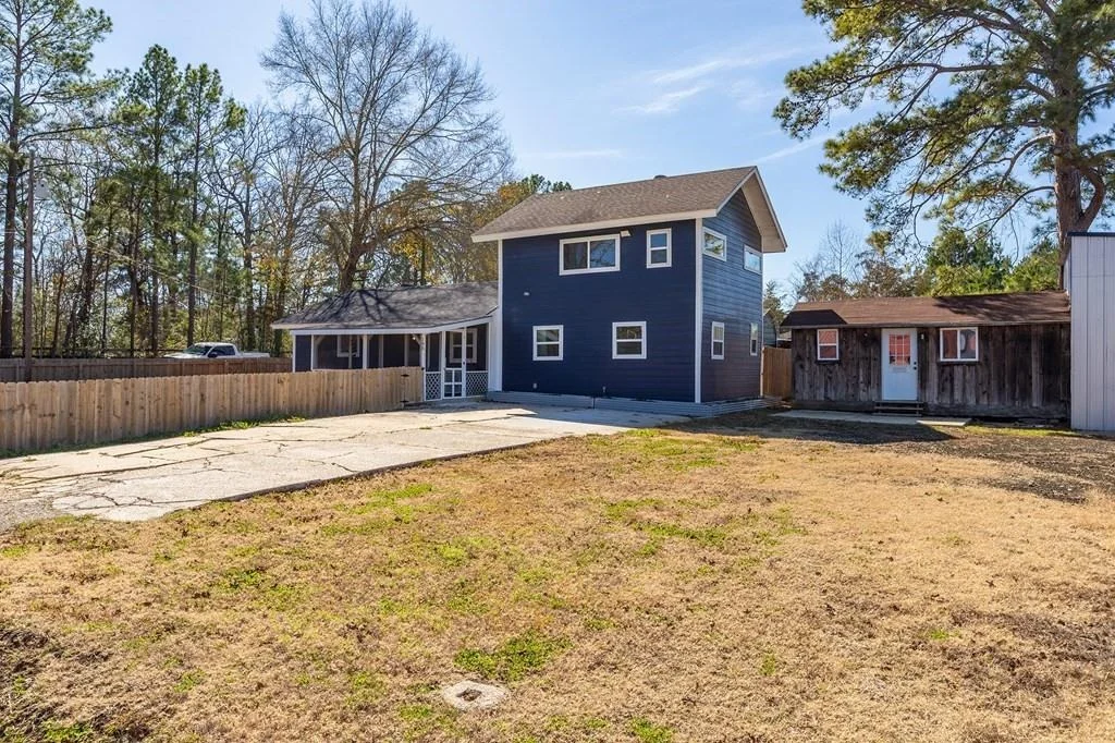 Photo of 195 Lakeside Drive