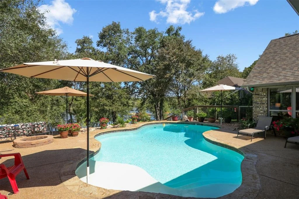 Photo of 21489 Stevenson Road