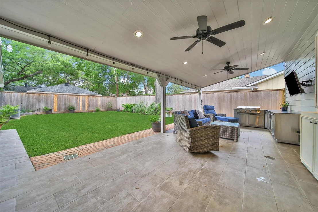 Photo of 1034 Thornton Road