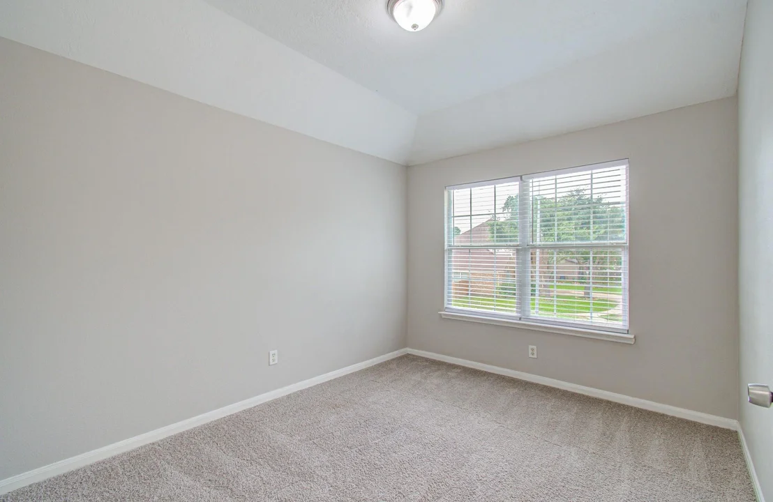 Photo of 19423 Bear Springs Drive